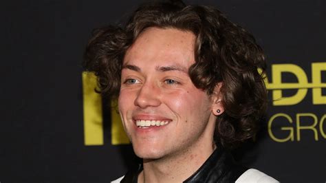 is ethan cutkosky dead|Ethan Cutkosky: The Truth About His Current Status